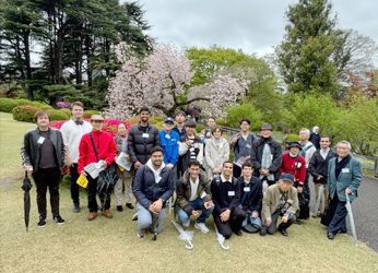 留学生と交流する会：新宿御苑花見